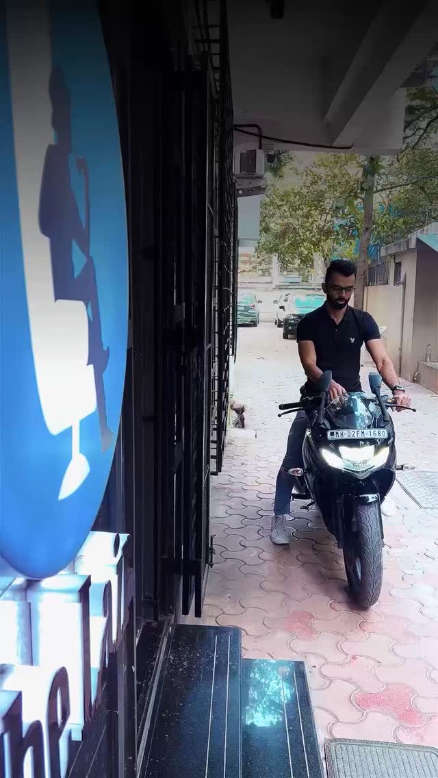 Instagram post from thelairman. This post is in position 3.